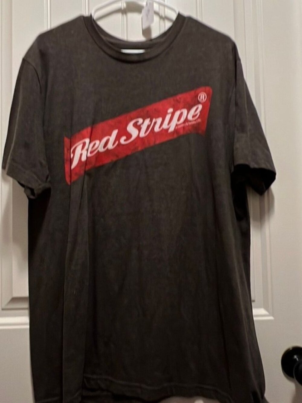 Old Navy Collectibles "Red Stripe" Graphic Tee Size XL